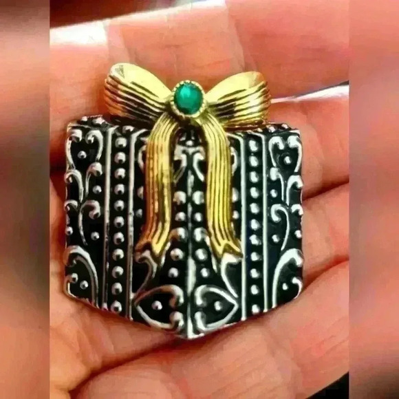 Silver and gold  brooche - Picture 4 of 4